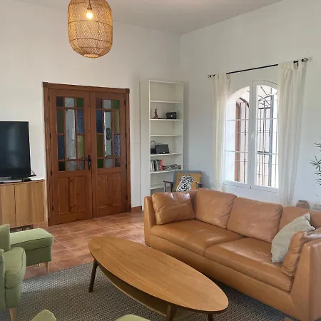 Spacious With Exceptional Views In Malaga ヴィラ *