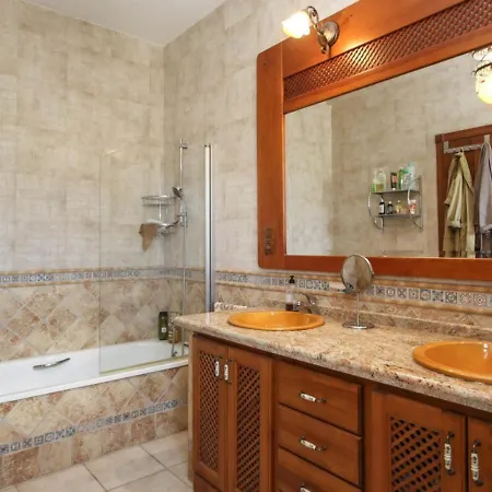 Spacious With Exceptional Views In Malaga ヴィラ *