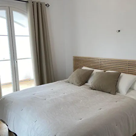 Spacious With Exceptional Views In Malaga *
