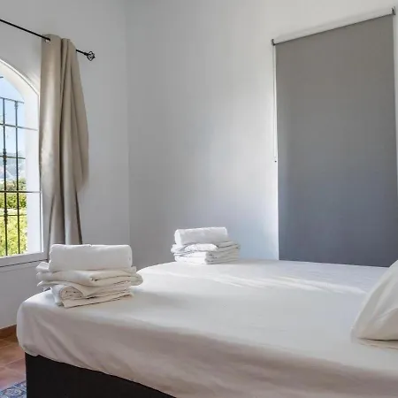 Spacious With Exceptional Views In Malaga ヴィラ Casarabonela